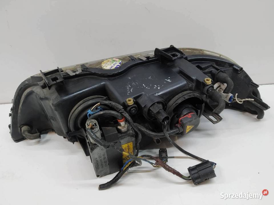LAMPA PRZÓD PRAWA XENON EUROPA Bmw Seria 5 IV