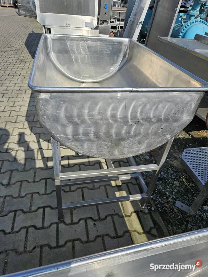 Wanna na nóżkach 1200x800x1100 gł 400