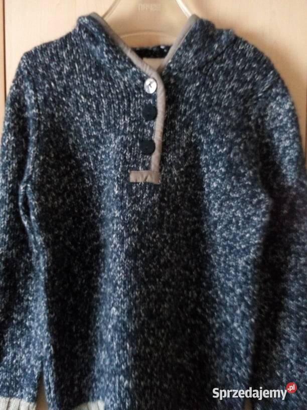 Sweter z kapturem marki Kulr śląskie Częstochowa