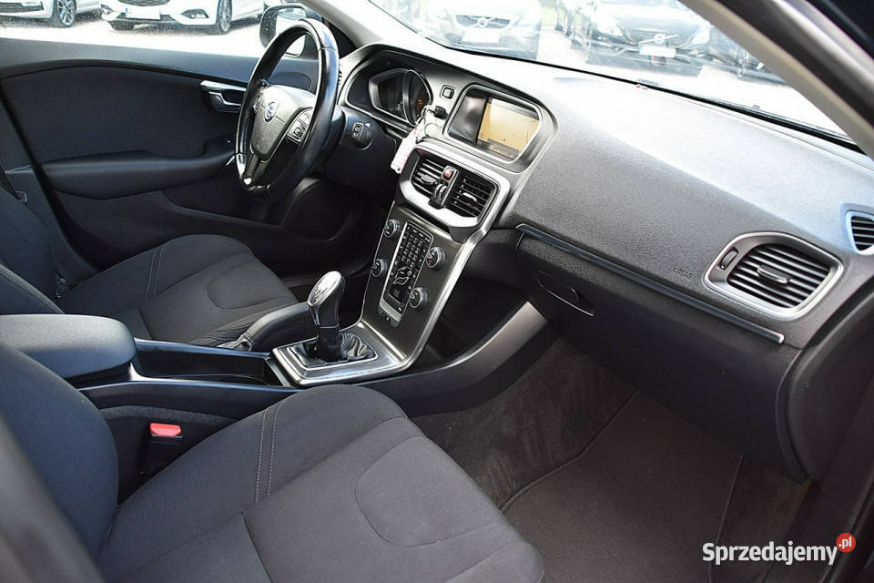 Volvo V40 16D2 116 Alu Led Navi Gwarancja II Nowe Kucice