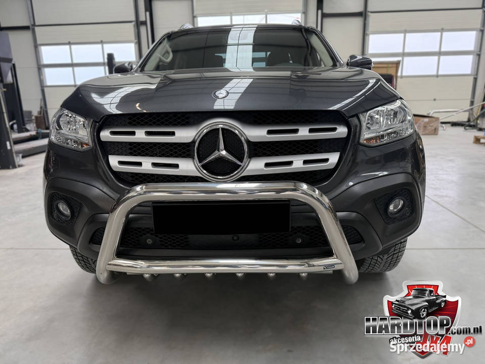 Orurowanie przednie z grillem MercedesBenz