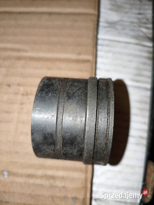 Tuleja łożyskowa dyfra z napędem na koło
