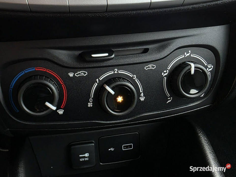 Fiat Tipo Iwłaściciel bezwypadkowy Irej 2019 II światła do jazdy dziennej Tipo Rydułtowy