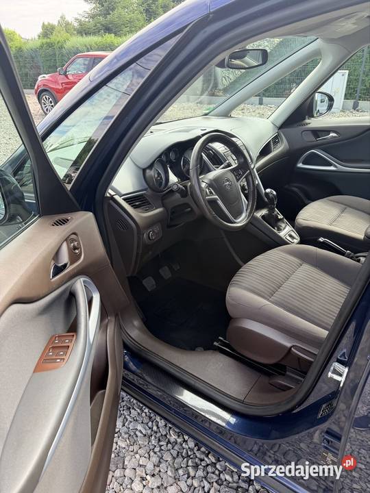 Opel Zafira 14 turbo 7 osób granatowy Zafira Tomaszów Lubelski