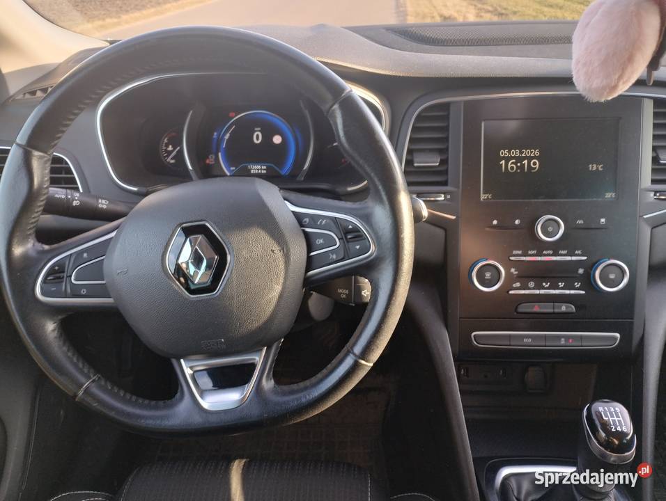 RENAULT MEGANE IV