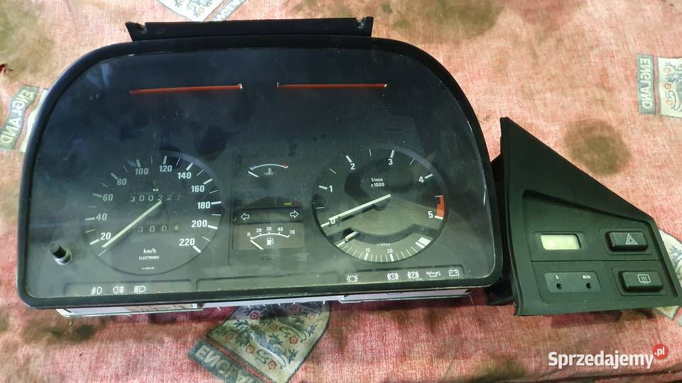 Części BMW E28 Rok produkcji 1988