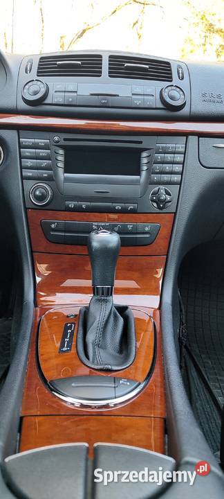 Mercedes E200 LPG Zadbany Świeży serwis olejowy wielofunkcyjna kierownica Zielona Góra