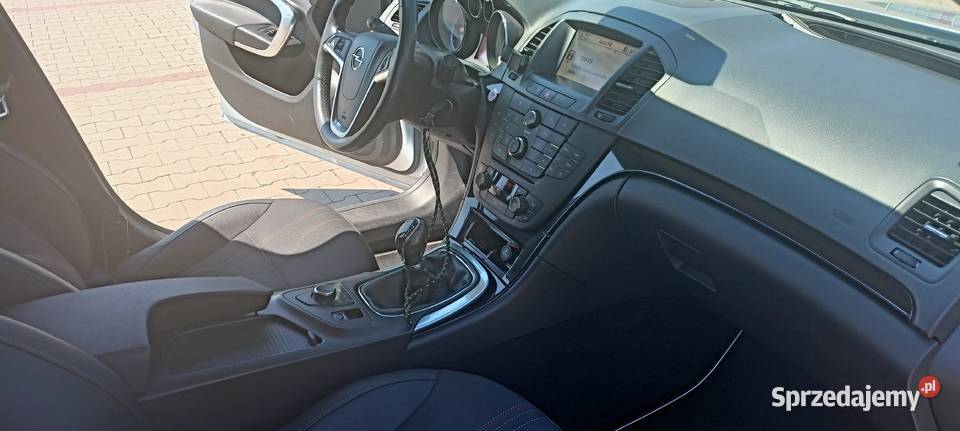 Opel Insignia A Kombi 2012 20 CDTI 130 diesel Insignia Ostrowiec Świętokrzyski