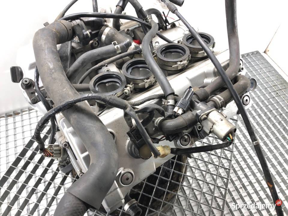 SILNIK YAMAHA 10 150 5VY01 0808 FZ1