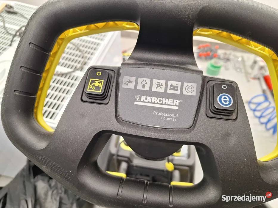 BD 3812 C szorowarka myjka Karcher Pobiedziska sprzedam