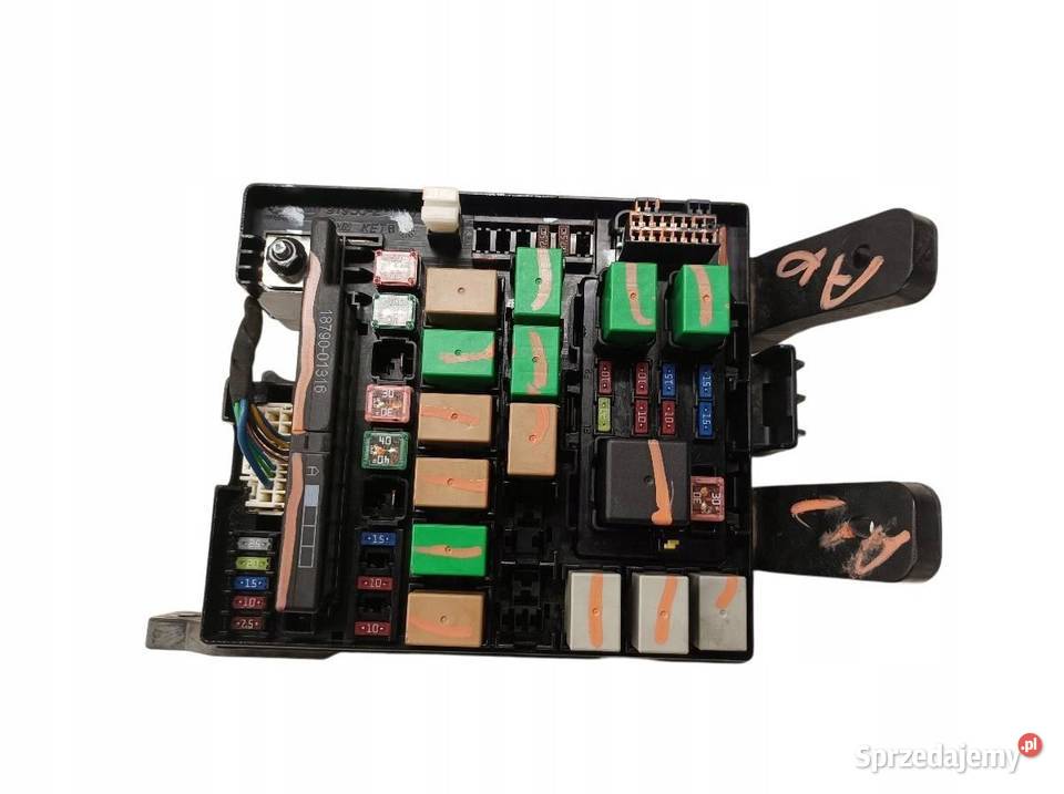 SKRZYNKA BEZPIECZNIKÓW 914513U484 17 CRDI 115