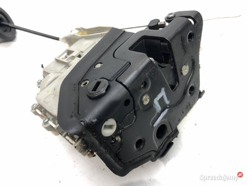 ZAMEK DRZWI LEWY TYŁ AUDI A5 8T Hatchback Motoryzacja