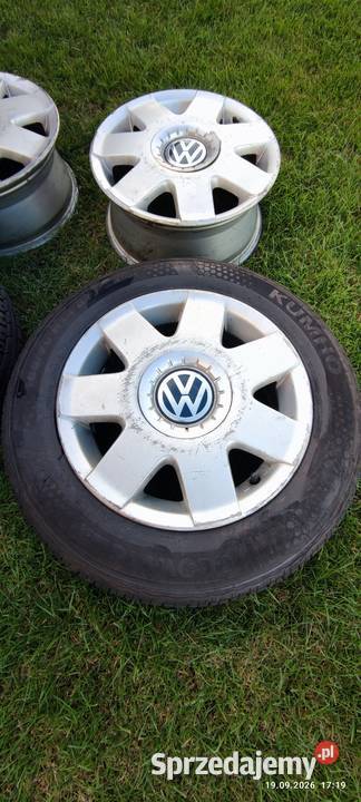 Alufelgi R14 z 2 oponami KUMHO 16570R14 Nysa
