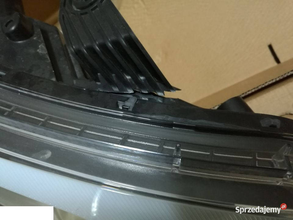 HYUNDAI I20 2015 2016 REFLEKTOR LAMPA PRAWA Kozubszczyzna