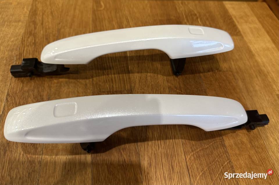 VOLVO XC60 II klamka zewnętrzna KEYLESS kolor Warszawa