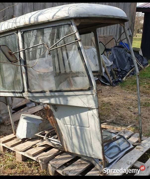 Kabina orzeszek c 360 c 355 nieuszkodzony Pietrusy