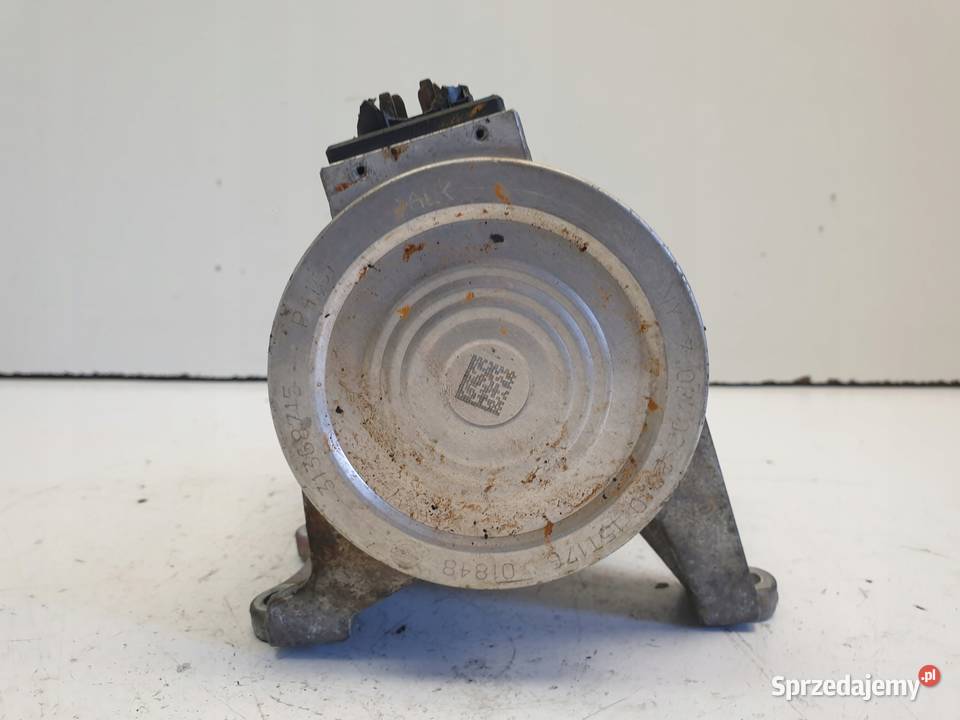 Volvo S60 II 20 T TURBO POMPA WODY 31368715