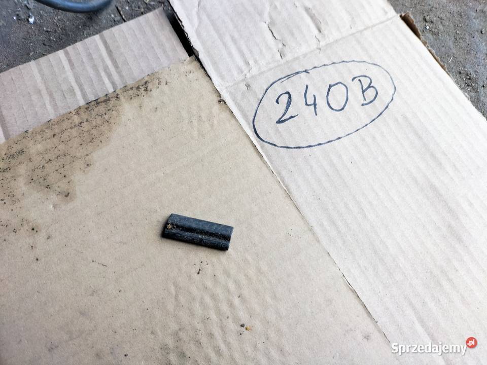 AUDI 80 B3 80B3 USZCZELKA SZYBY TYLNEJ ŁĄCZNIK Kamień-Kolonia