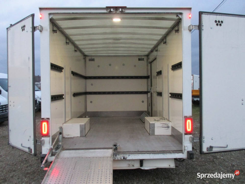 Renault Master 23 DCI 145 kontener pełny VAT sprzedam
