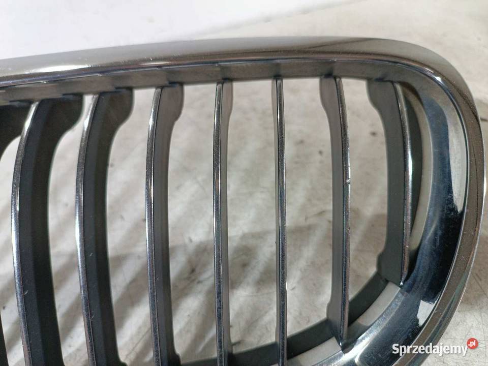 GRILL NERKA LEWA BMW E90 E91 7201969