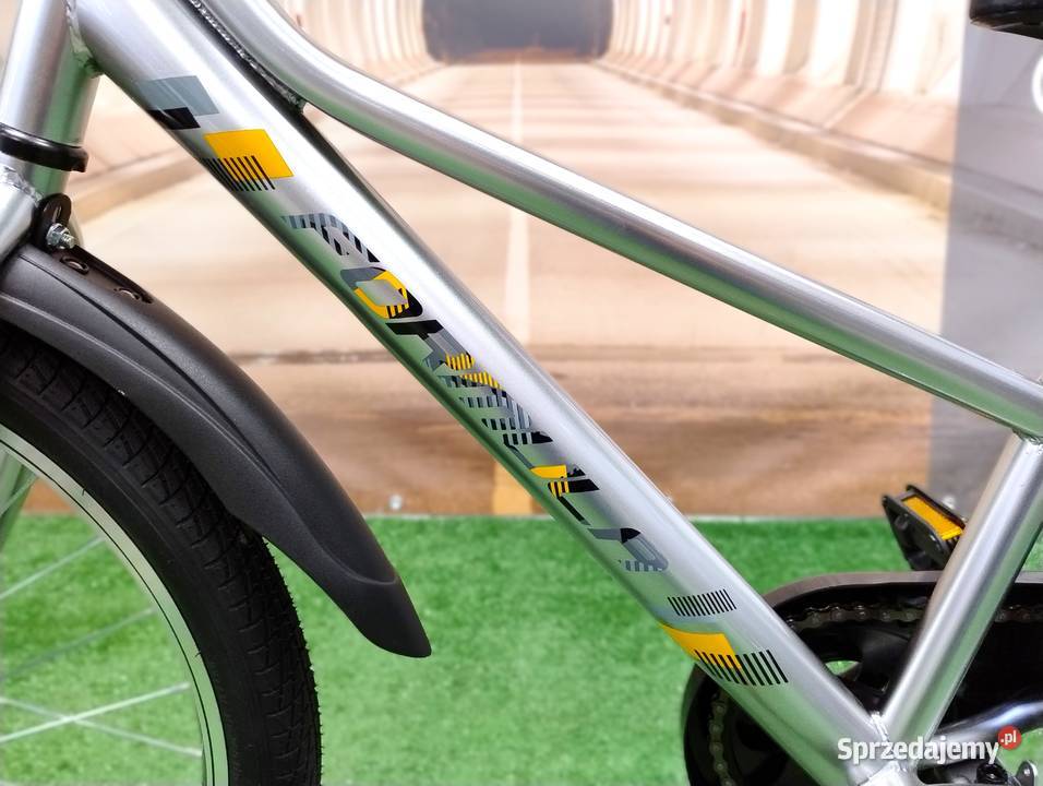 Rower dziecięcy chłopca RACE koło 20 chorągiewka Dziecięce sprzedam