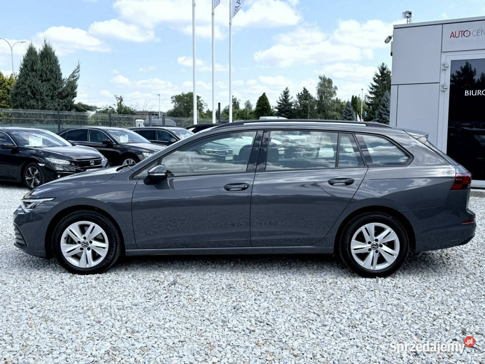 Volkswagen Golf Variant 20 TDI 20222023r Life Wrocław
