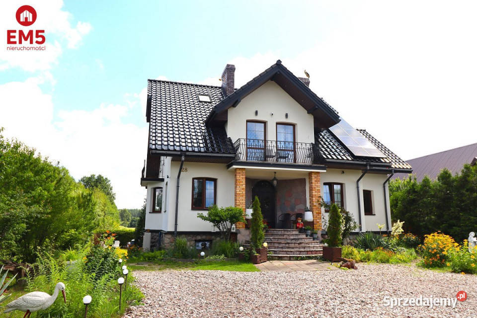 sprzedaży domu wolnostojącego Mołowiste 330m2 asfalt
