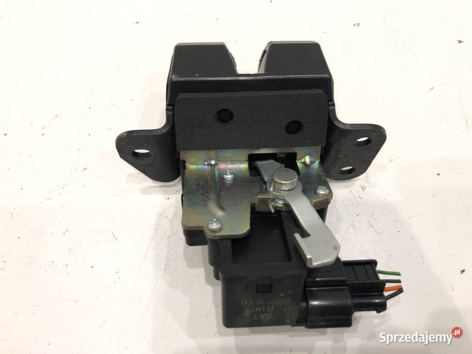 ZAMEK KLAPY TYŁ HYUNDAI i30 Kombi 81230A6300 osobowe Zamki, wkładki i kluczyki