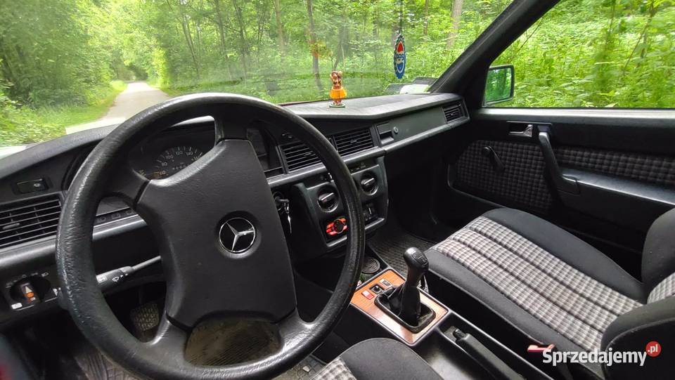 Mercedes w201 190e 18 benzyna ładne wnętrze podkarpackie Krosno