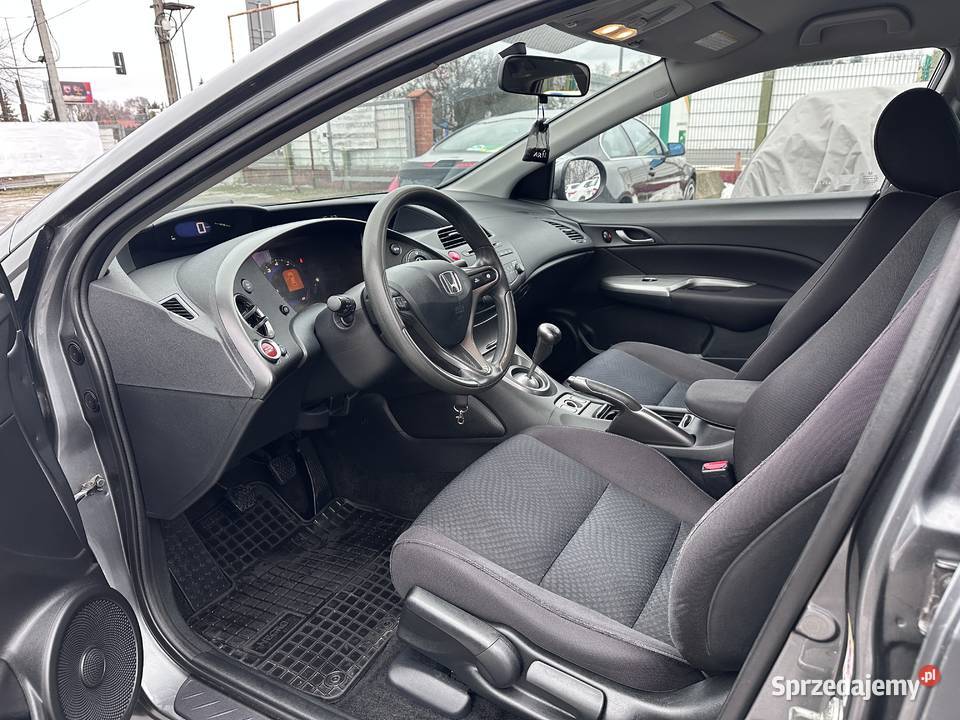 Honda Civic 14 100 Zamian Kredyt Pakiet VIP Rok produkcji 2009 sprzedam