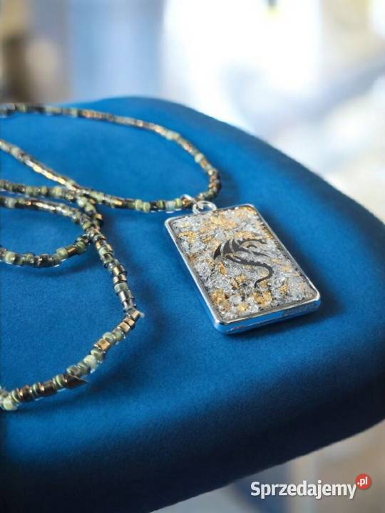 Srebrno złoty naszyjnik z żywicy ze smokiem Sanok
