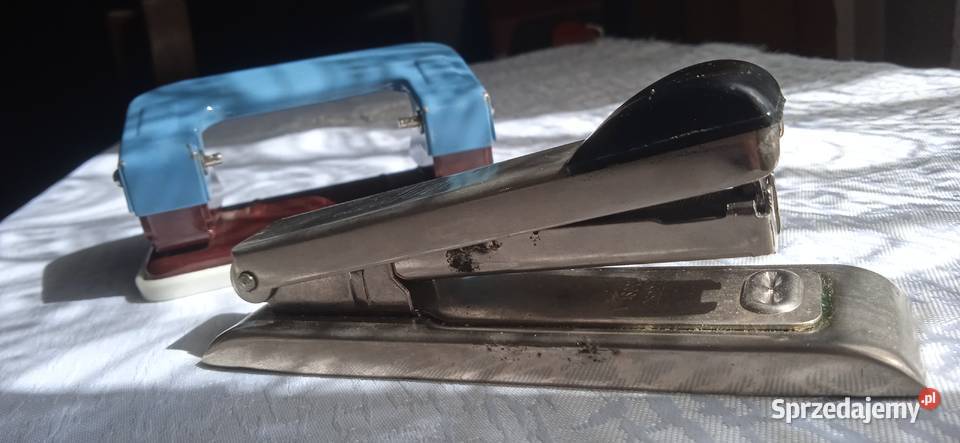 Dziurkacz i zszywacz biurowy z okresu PRL Świdnica