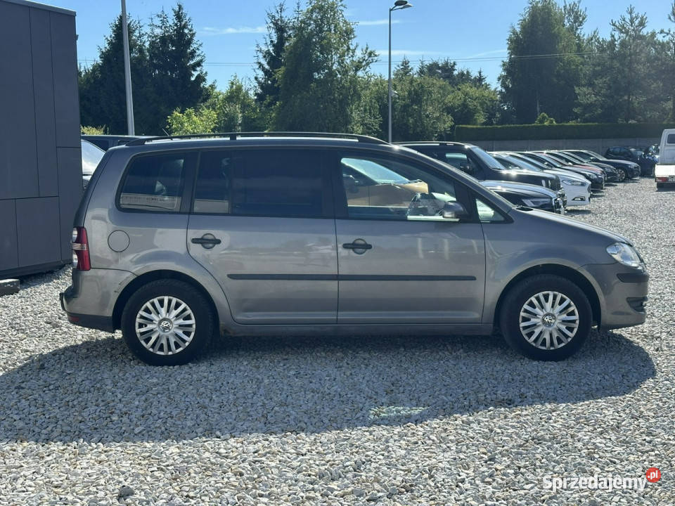 Volkswagen Touran 19 TDi 105 2007r sprawna klima isofix Wrocław