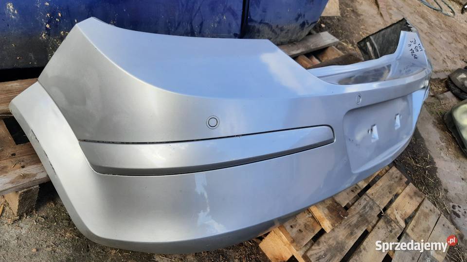 zderzak tylny z czujnikami PDC Opel Astra H