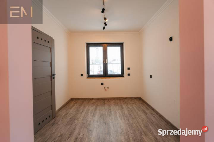 sprzedaży domu wolnostojącego 1171m2 Strzyżów 117.1m2