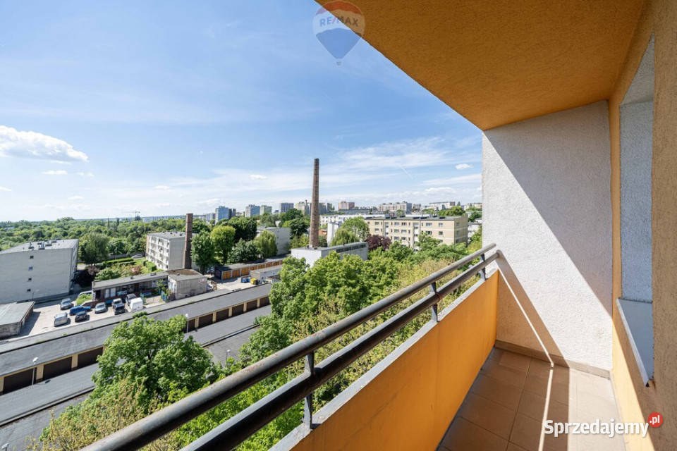 Trzy pokoje winda balkon Łazarz Poznań