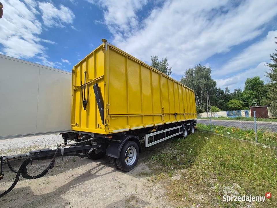 Zestaw samojezdny rębak do drewna Wust SMC812 na Bilcza