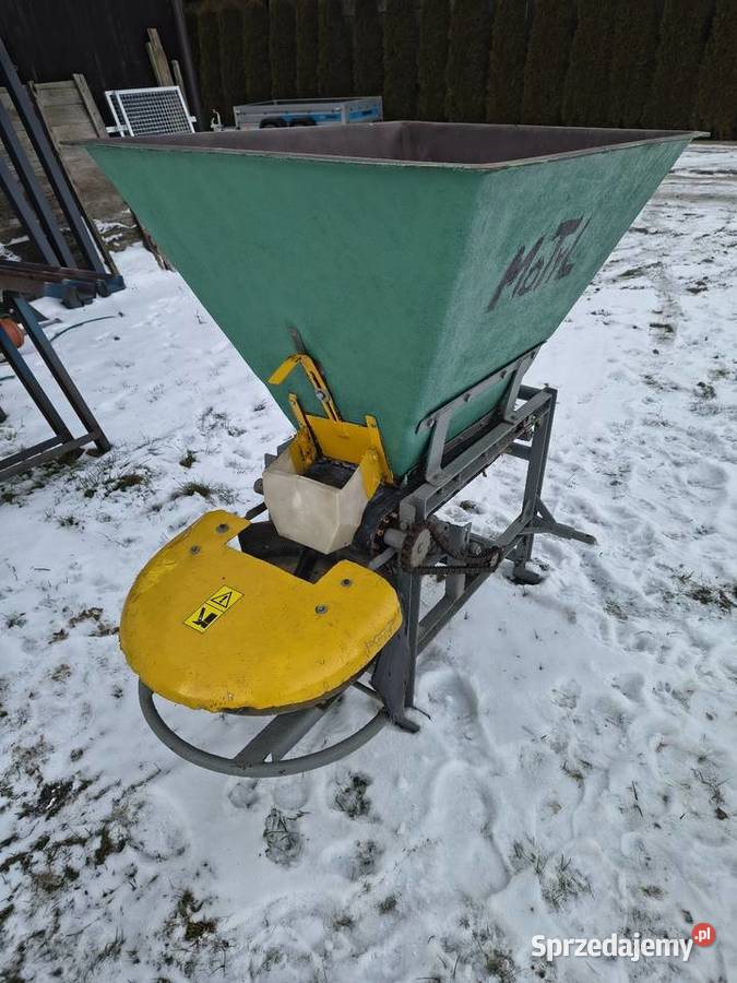 Rozsiewacz nawozów soli Motyl Pom nieuszkodzony Miedźna