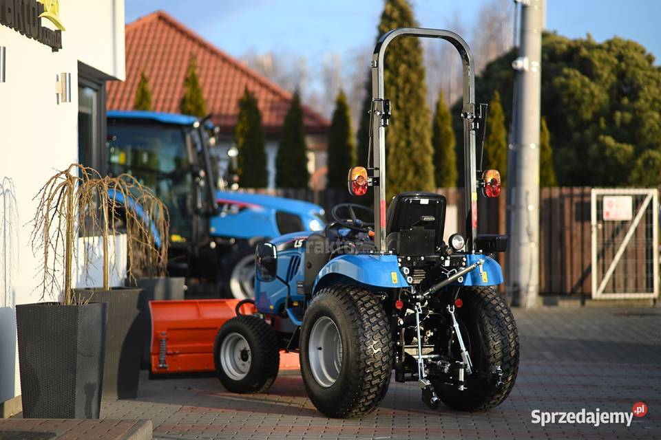 LS Tractor XJ25 HST 4x4 244 TURF pług do śniegu Tajęcina