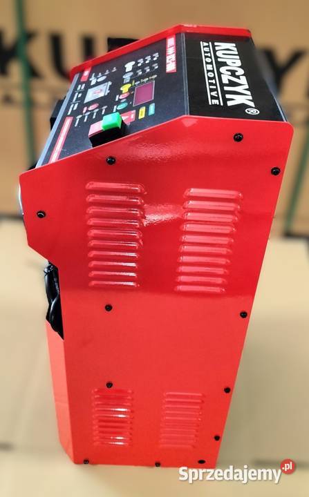 Prostownik mikroprocesorowy z rozruchem BCS800 Warka sprzedam