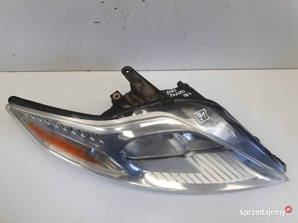 Ford Mondeo IV MK4 0714r PRZEDNIA LAMPA PRAWA Części samochodowe Janów
