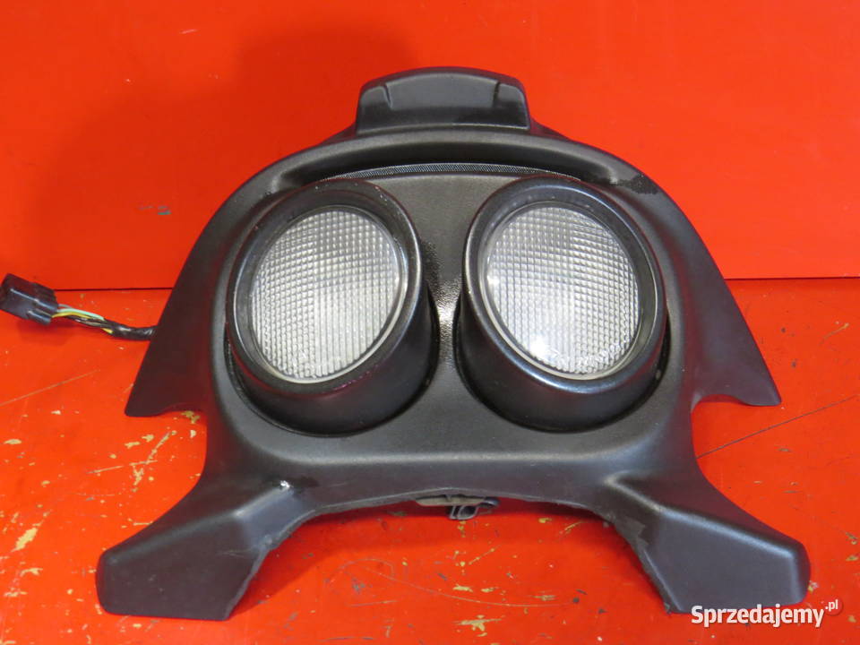 SUZUKI GSR 600 GSR600 K10 09 lampa tył tylna