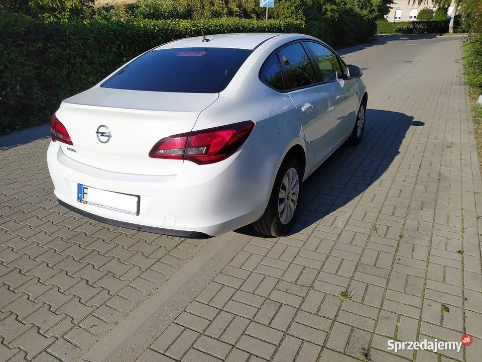 Opel Astra 16 benzyna 1 właściciel Bożnów
