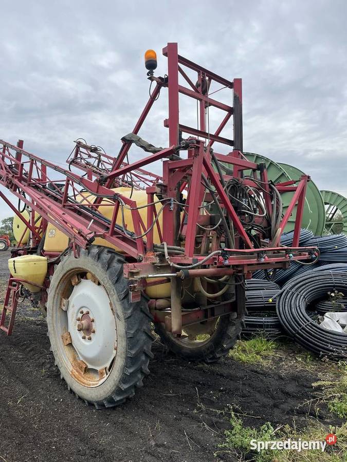 Opryskiwacz hardi 2400l Pokrzywnica