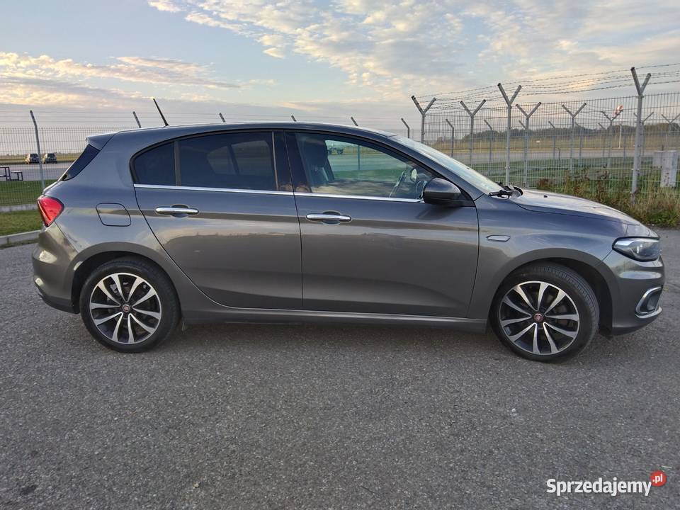 Fiat Tipo II Lounge Rok produkcji 2017