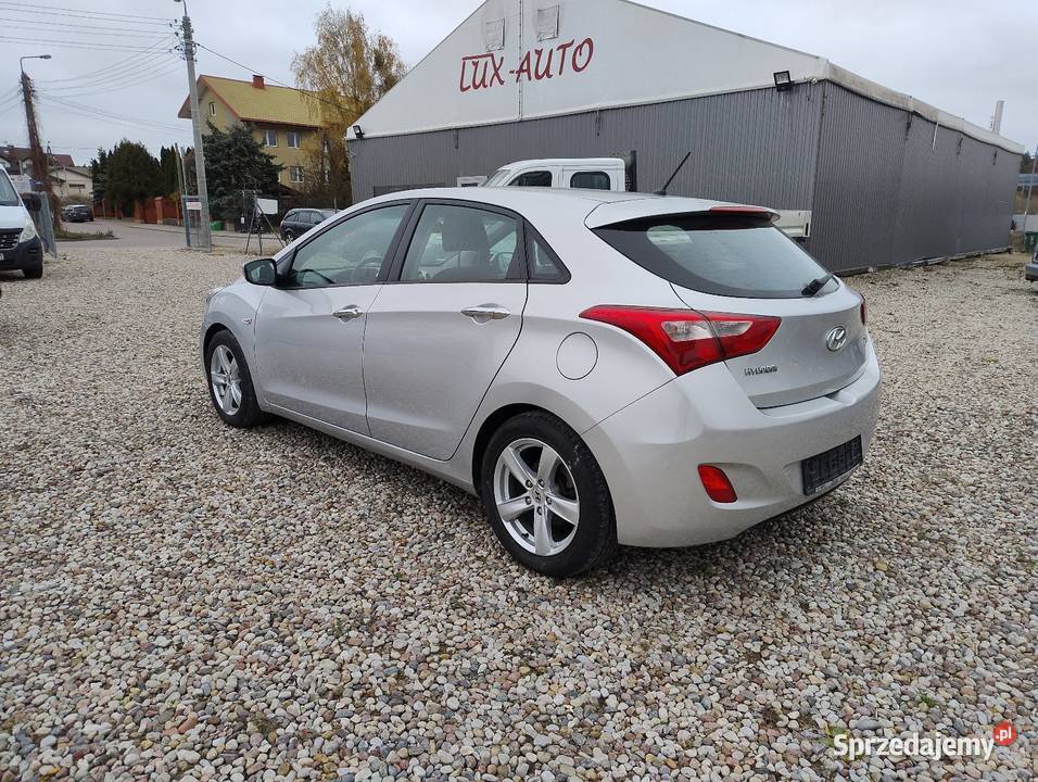 Hyundai i30 14 benzyna ledy 2x koła nieuszkodzony Białystok sprzedam