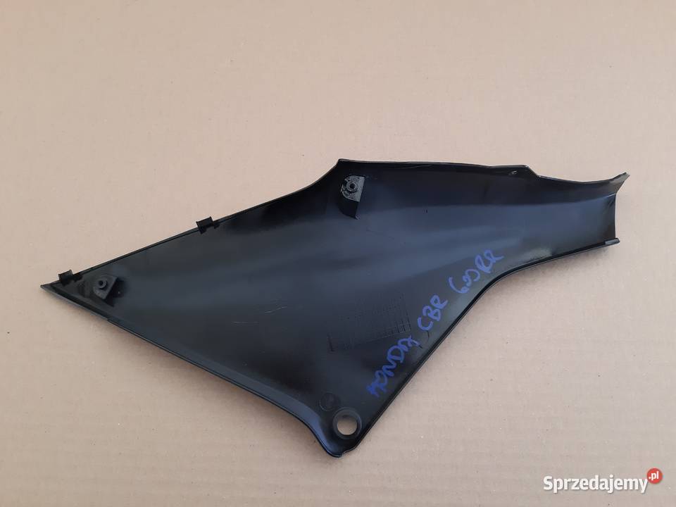 HONDA CBR 600RR OSŁONA ZBIORNIKA PRAWA ZASLEPKA Trzciel
