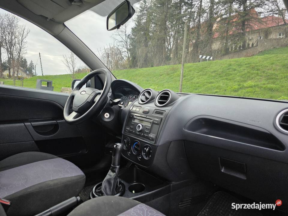 Ford Fiesta 2006r 14 BENZYNA 75KM Strzyżów