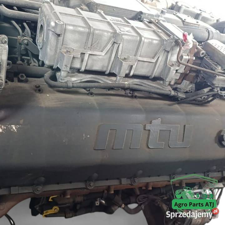 Silnik RollsRoyce MTU V12 211L 680 z maszyny Ciechanowiec