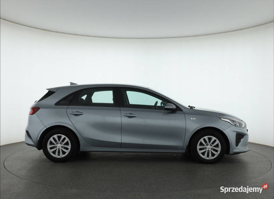 Kia Ceed 10 TGDI gniazdo USB